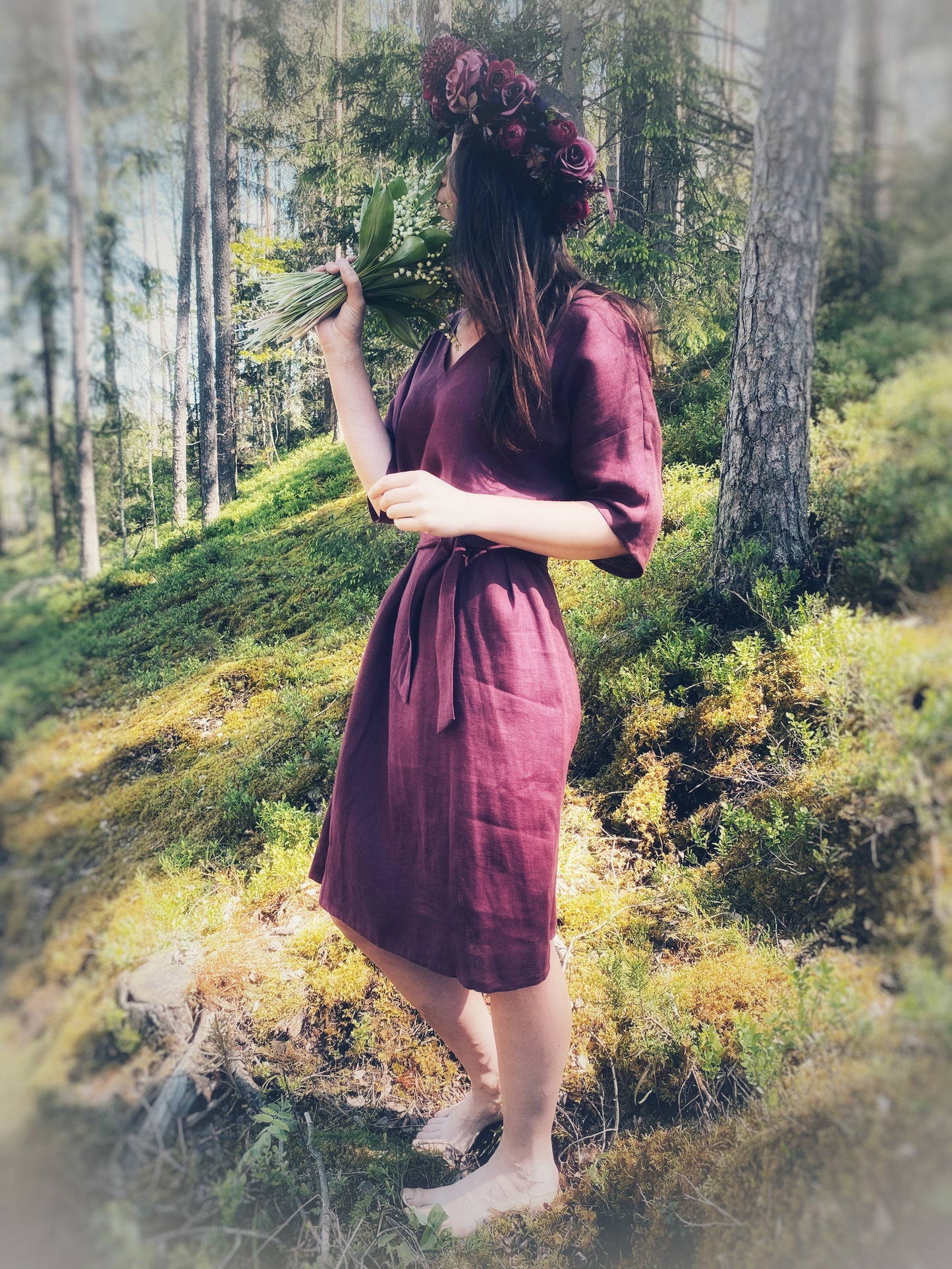 Lina kleita ar piedurkni, bordo