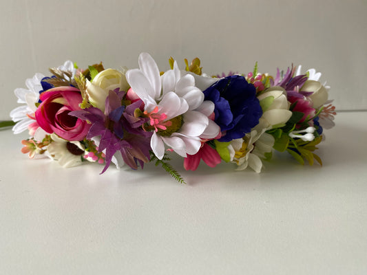 Ziedu vainadziņš dažādu krāsu, vidējs apjoms