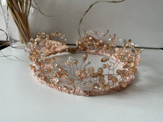 Stikla pērļu kronis bēšs/caurspīdīgs