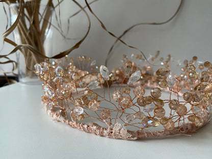 Stikla pērļu kronis bēšs/caurspīdīgs