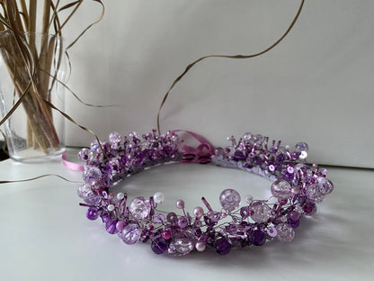 Stikla pērļu kronis lavandas violetos toņos