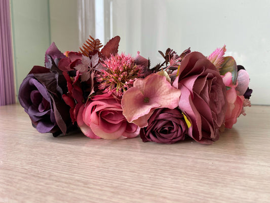 Ziedu vainadziņš vecrozā/tumšie toņi, liels apjoms